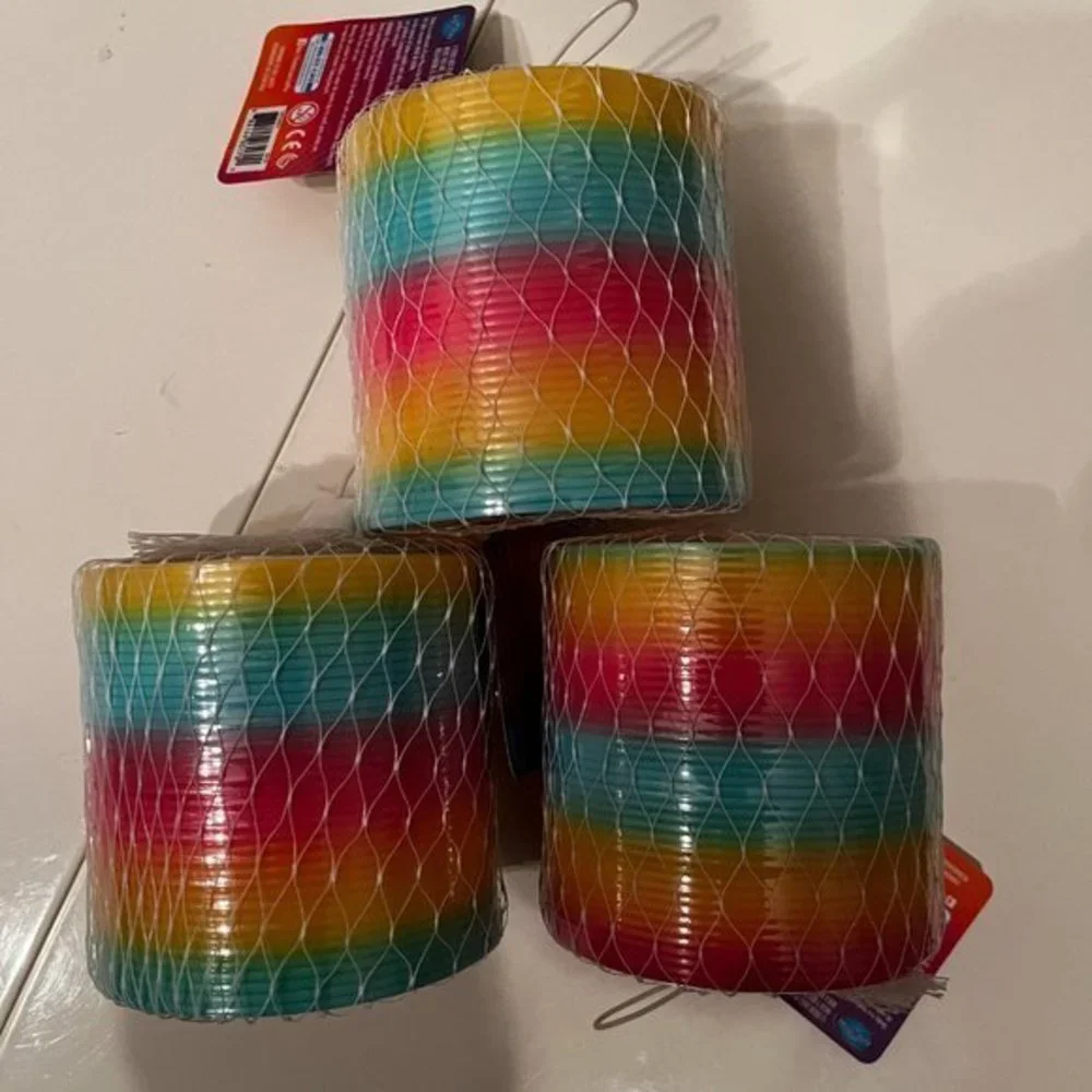 SLINKY / Slinkies!  3 Rainbow Colored‎ Slinkies!  (new) (k/x)